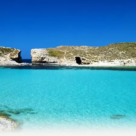 Superlative 24th Floor Mercury Tower 아파트