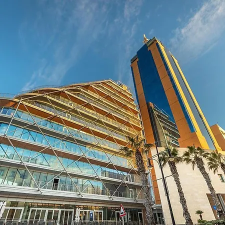 Superlative 24th Floor Mercury Tower * Saint Julian's