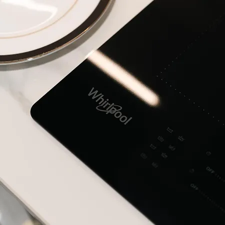 Superlative 24th Floor Mercury Tower