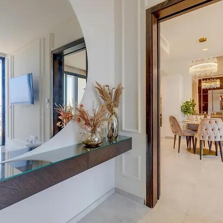 Superlative 24th Floor Mercury Tower 아파트 Saint Julian's