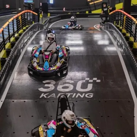 Apartment Superlative 24th Floor Mercury Tower