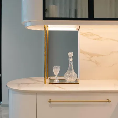 Apartment Superlative 24th Floor Mercury Tower