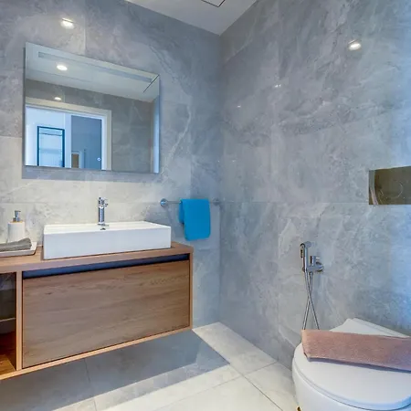 Superlative 24th Floor Mercury Tower Saint Julian's