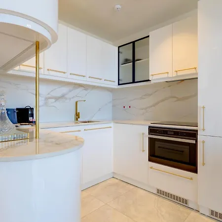 Superlative 24th Floor Mercury Tower By Buena Vista Appartement San Ġiljan