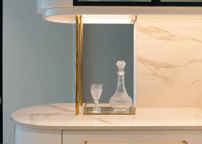 Appartement Superlative 24th Floor Mercury Tower By Buena Vista