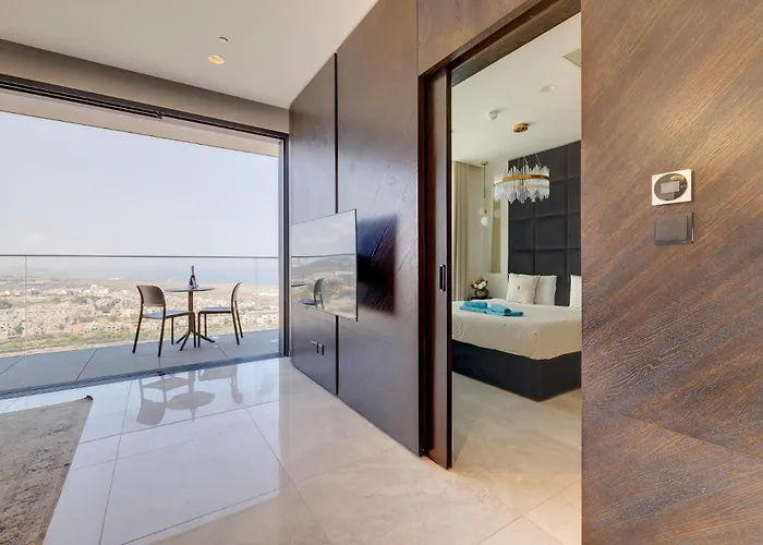 Superlative 24th Floor Mercury Tower By Buena Vista Appartement *