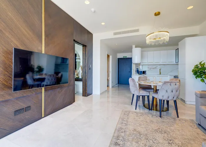 Appartement Superlative 24th Floor Mercury Tower By Buena Vista *