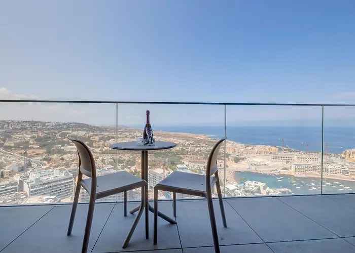 Superlative 24th Floor Mercury Tower By Buena Vista San Ġiljan